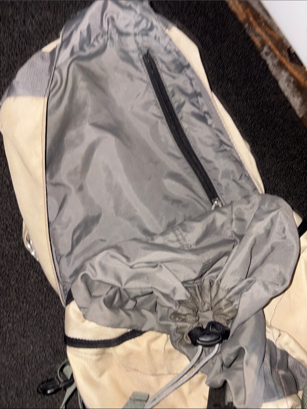 Marmot Diva 36 Hiking and Camping Backpack EUC - Picture 5 of 10